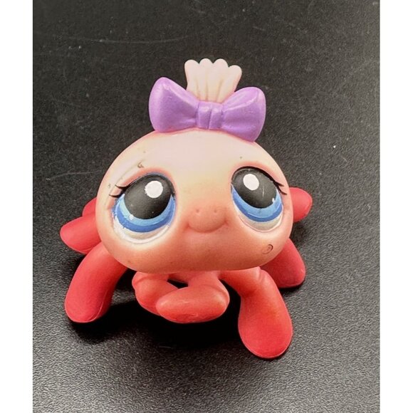 Littlest Pet Shop 258 Red Spider Blue Eyes LPS Authentic Target Exclusive Tin - Picture 1 of 11